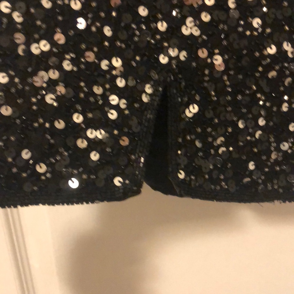 Large Scala Sequin Top,100% Silk, Polyester Lining - image 3